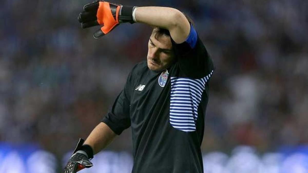 IKer Casillas, portero del Porto y de la selección española