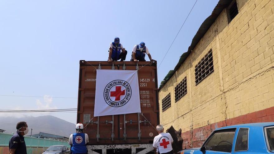 La comunidad venezolana en Barcelona se moviliza para enviar ayuda: "Se necesita mucho medicamento porque los hospitales están sobresaturados"