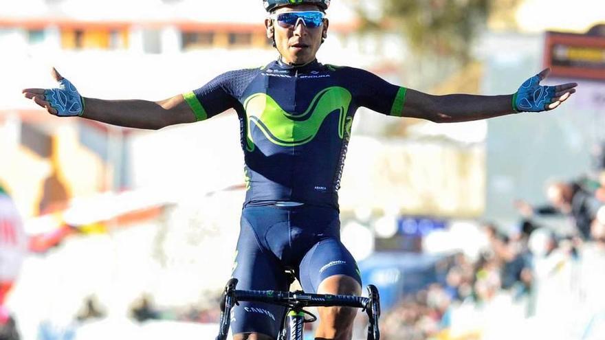 Nairo Quintana celebra su victoria en el Terminillo.