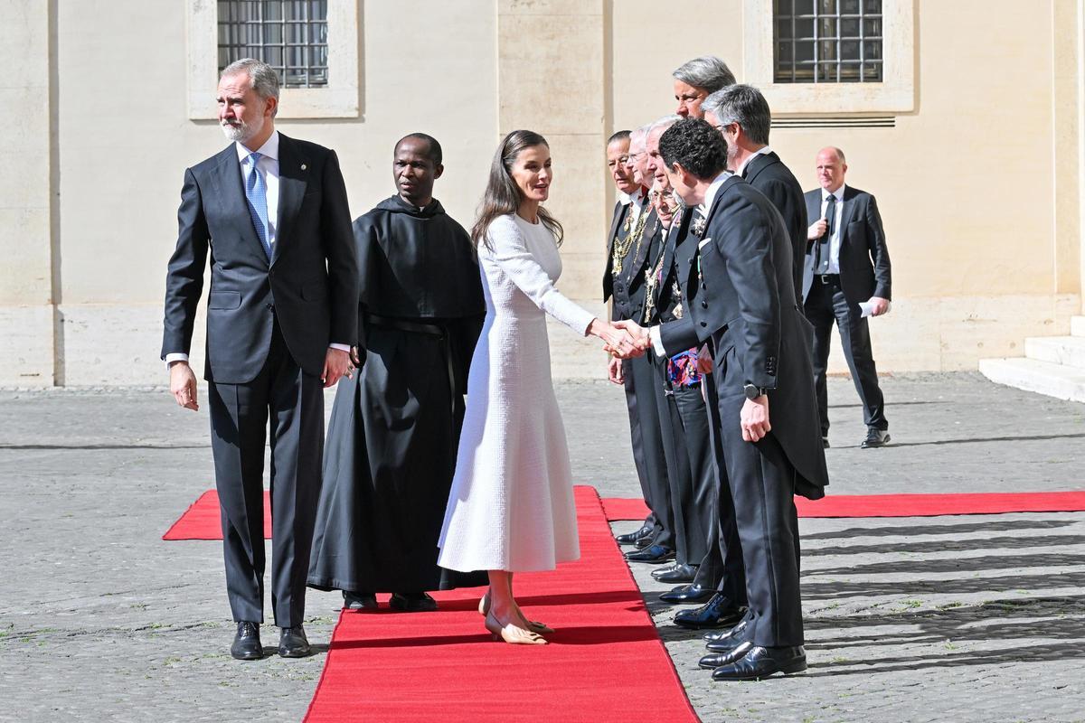 Los Reyes Felipe y Letizia, a su llegada a Ciudad del Vaticano para su encuentro con el Papa León XIV