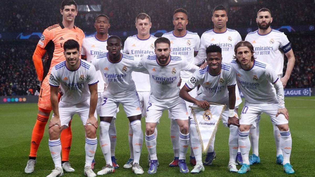 Once del Real Madrid ante el PSG en el Parque de los Príncipes.