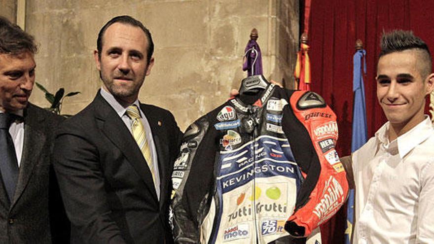 Bauzá e Isern homenajean a Luis Salom en el Consolat de Mar