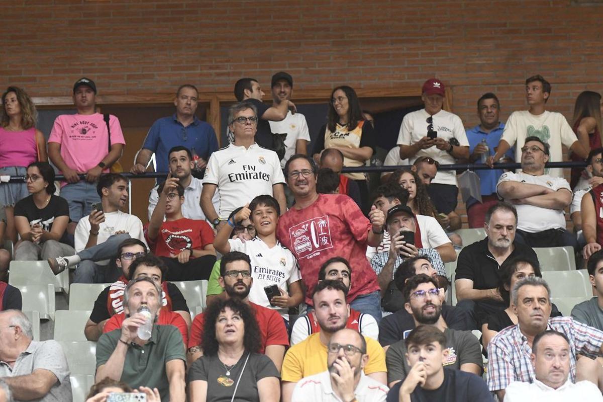 Todas las imágenes del Real Madrid - Barcelona en la Supercopa de Murcia