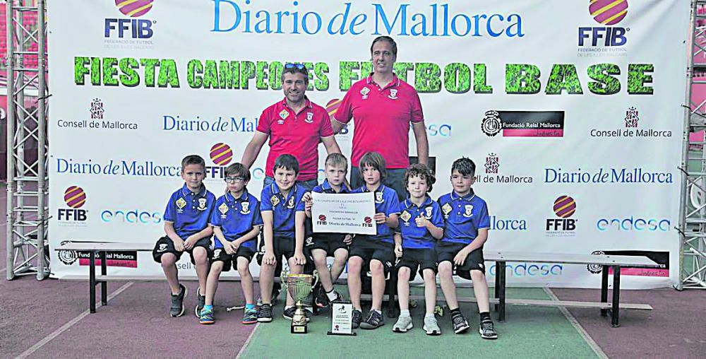 SUBCAMPEÓN FÚTBOL SALA: Fisiomedia Manacor Palma Futsal. Prebenjamín Liga A