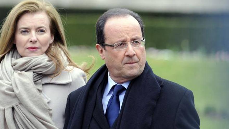 Hollande anuncia &quot;el fin de su vida en común&quot; con Valérie Trierweiler