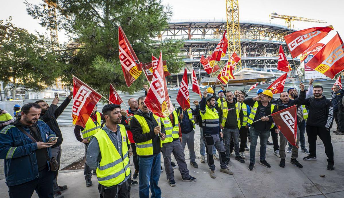 Detectats obrers turcs sense papers a l’obra del Camp Nou