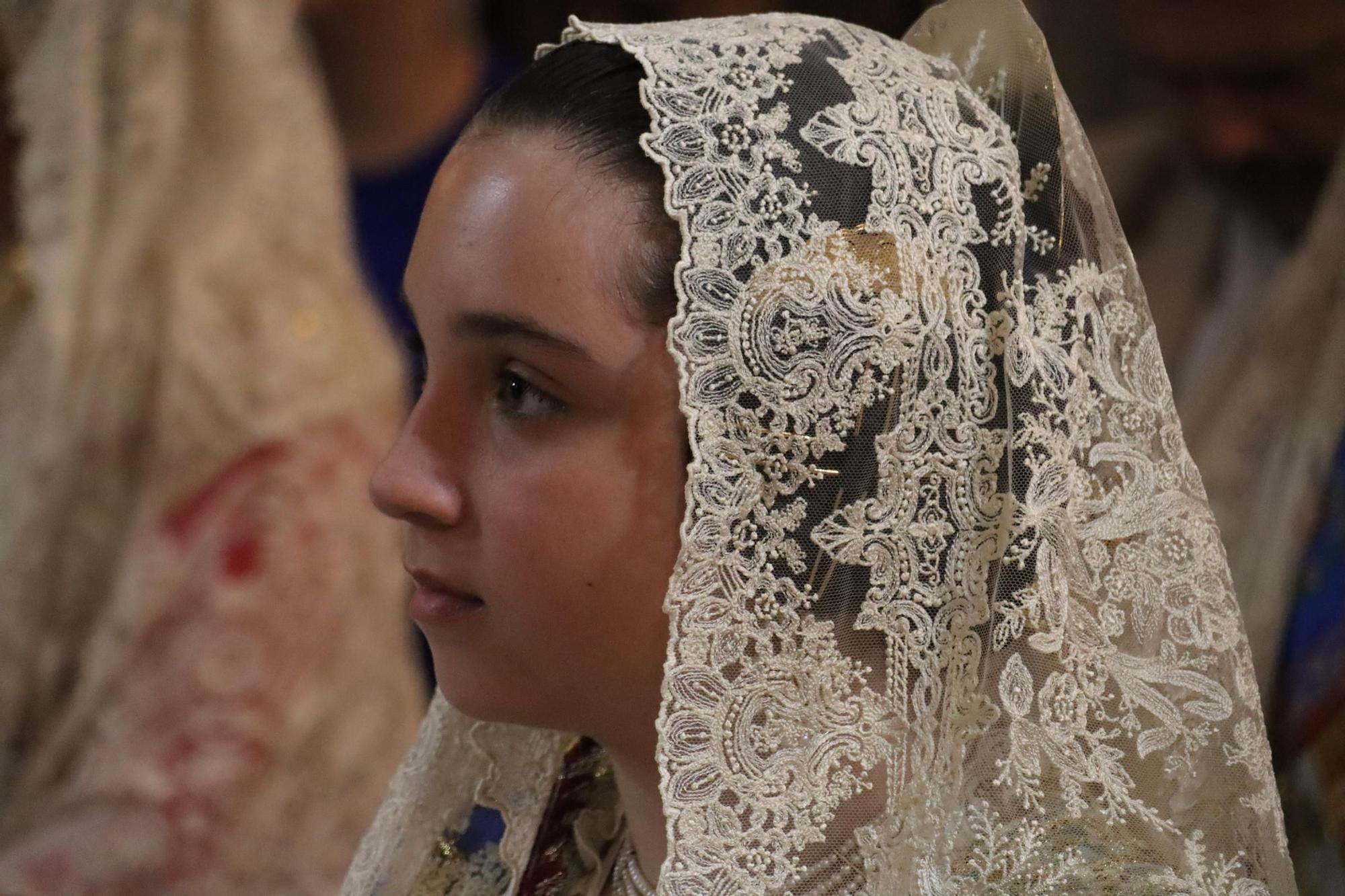 Así ha sido el Besamanos de las falleras mayores y cortes de honor 2025