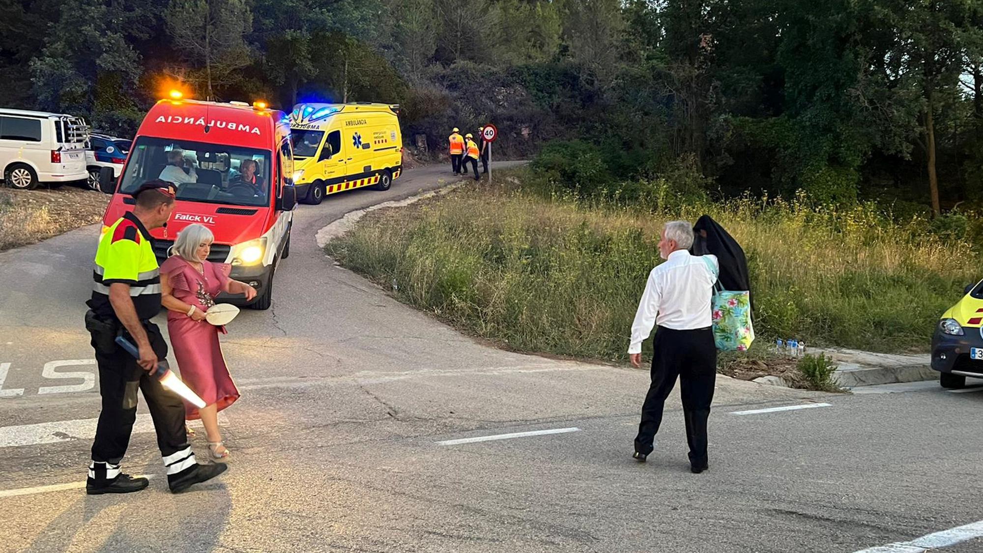 Tres heridos graves en un accidente de un autocar que iba a una boda en Rubió (Anoia)