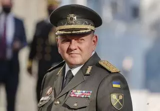 Zelenski destituye al jefe de las Fuerzas Armadas de Ucrania tras semanas de rumores