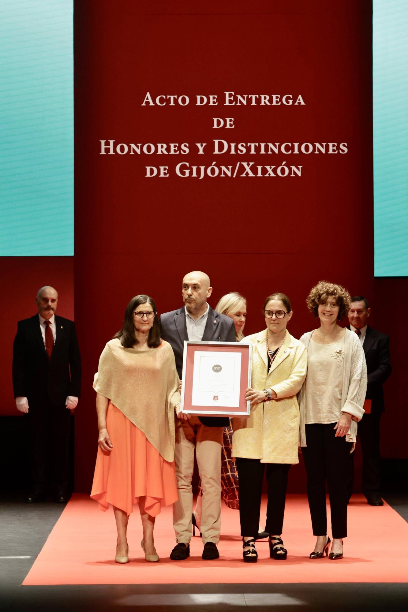 Entrega de las medallas de la ciudad de Gijón