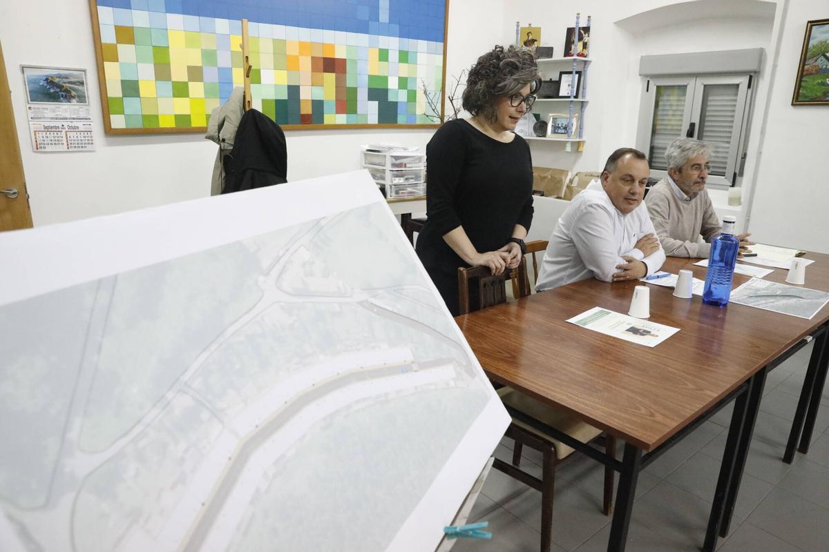 Un momento de la presentación, en el local de la asociación de vecinos