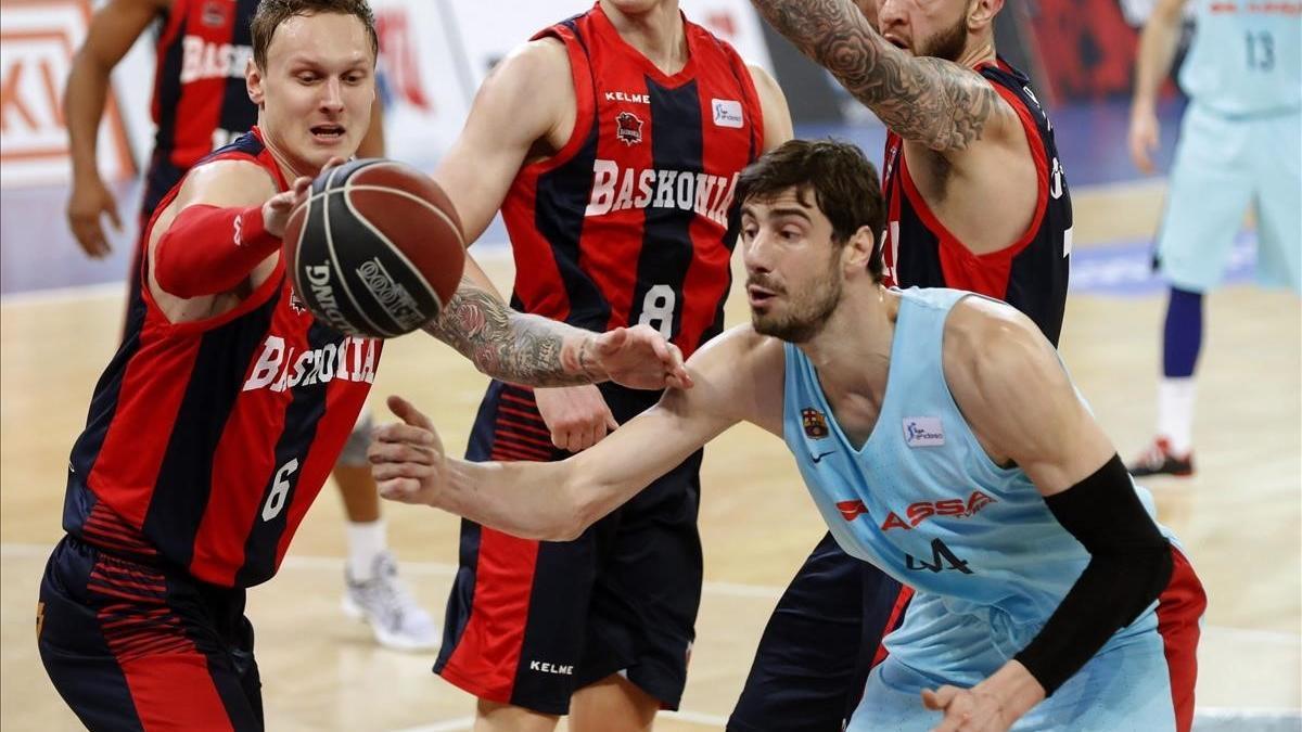 Tomic, durante una acción del partido.