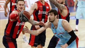 Tomic, durante una acción del partido.