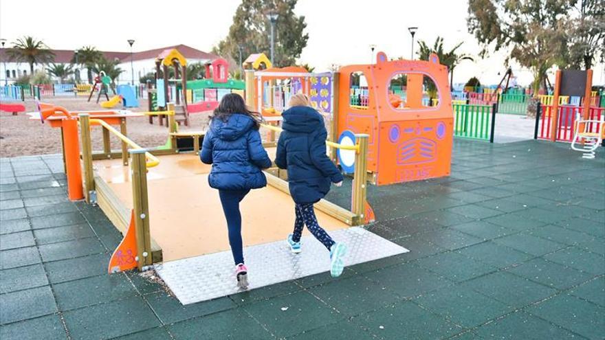 El Consistorio adapta el parque de La Salchi a niños con discapacidad