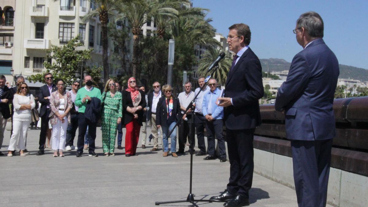 El president del PP, Alberto Núñez Feijóo, ahir a Ceuta.