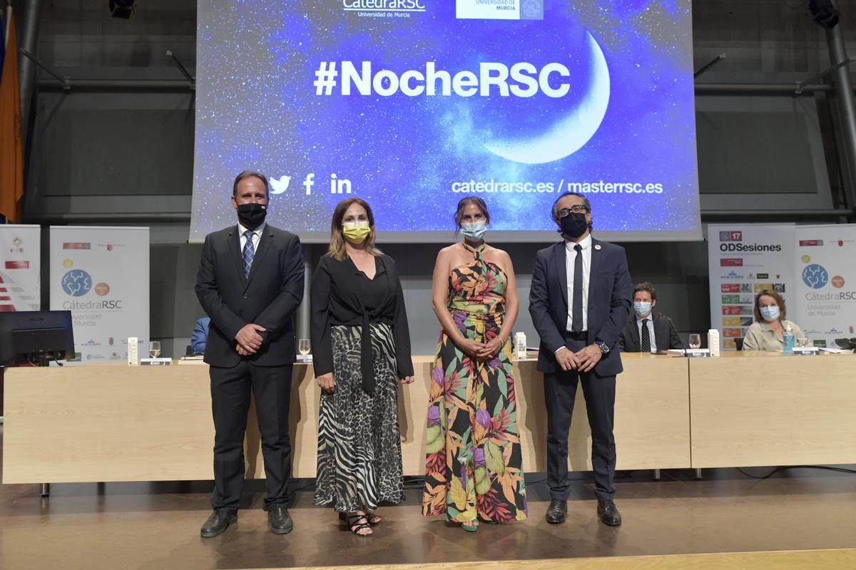 Miembros de la asociación Más RSC, formada por ex alumnos y amigos de la Cátedra de RSC de la Universidad de Murcia