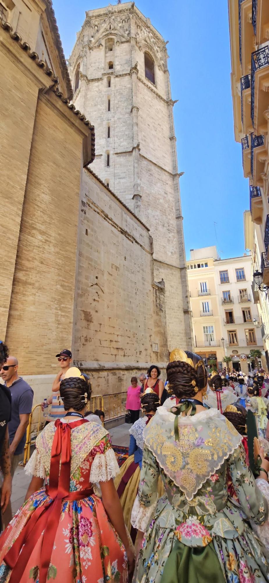 El centro de València recibe a las candidatas a Fallera Mayor Infantil 2025