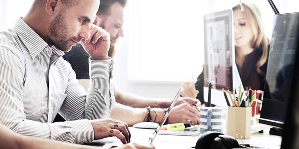 ¿Tienes un trabajo sedentario? No dejes que afecte a tu salud con estos consejos
