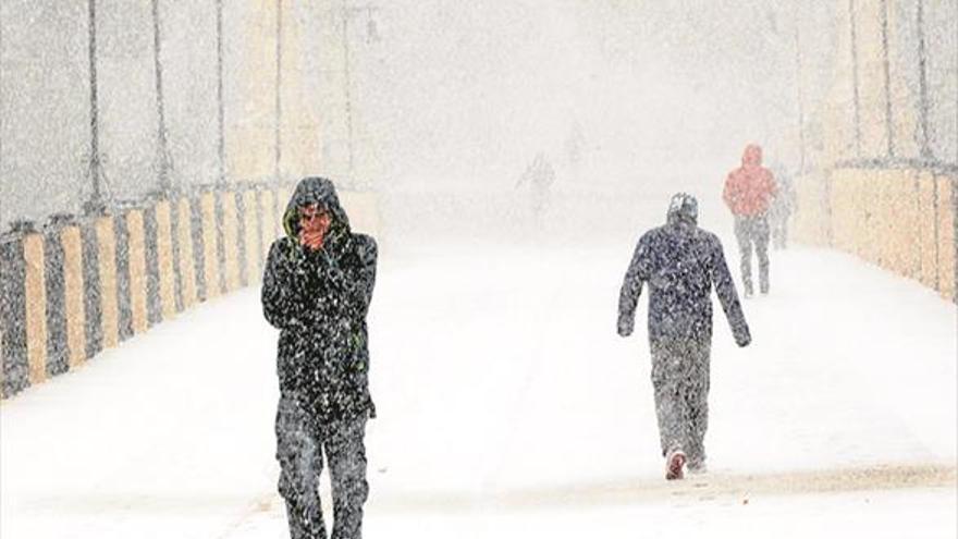 A la espera de nuevas nevadas, la normalidad vuelve a las carreteras