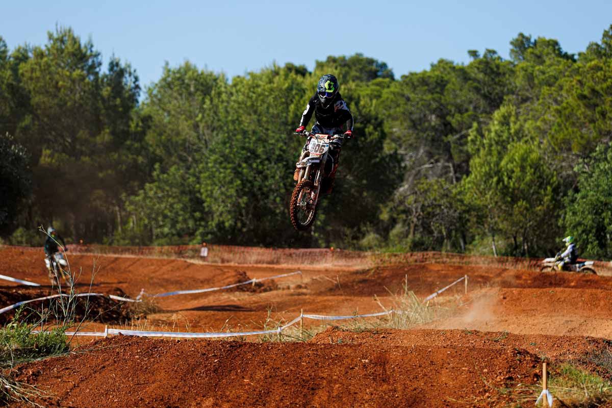 Motocross para valientes en Santa Eulària