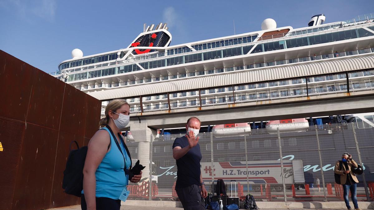 Llegada del primer crucero a Málaga tras el inicio de la pandemia