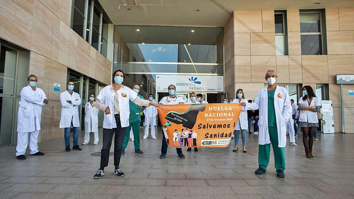 Paro de médicos en el hospital Santa Lucía. Urquízar