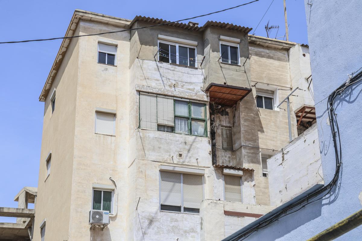 Un edificio del barrio de Ciudad de Asís.