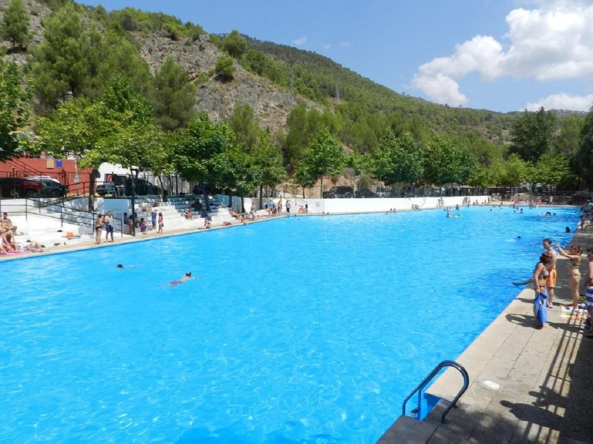 Piscina de Orcera (Jaén), la más larga de Europa.