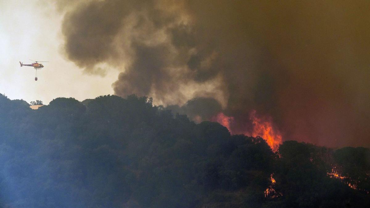 Incendio forestal en Castell d’Aro y Santa Cristina d’Aro