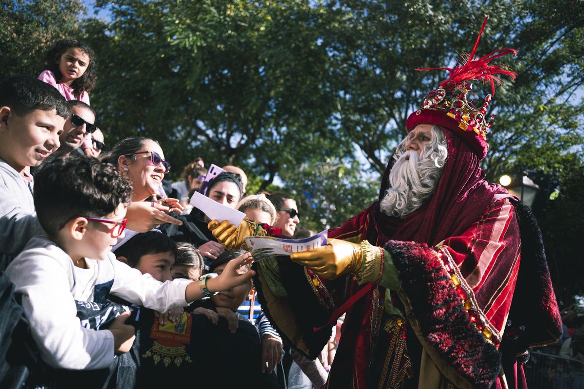 Mystical Vibes: The Enchanting Arrival of the Three Wise Men in La Laguna