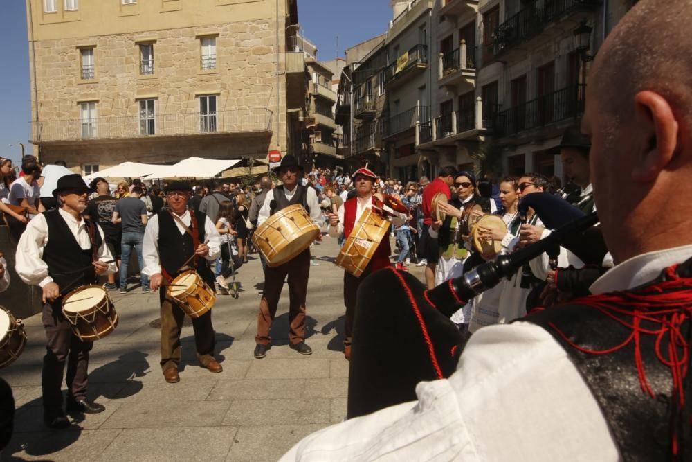 La Reconquista vive sus días grandes en Vigo con diferentes actividades para todos los públicos y con multitud de vigueses vestidos de época para celebrar la expulsión de los franceses en 1809.