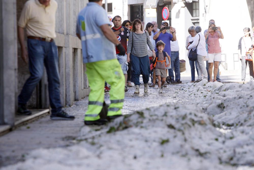 L'endemà de la tempesta que va col·lapsar Girona