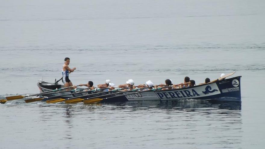 La &quot;Mar do Con&quot; durante la regata de esta mañana en Boiro // S.D. Tirán