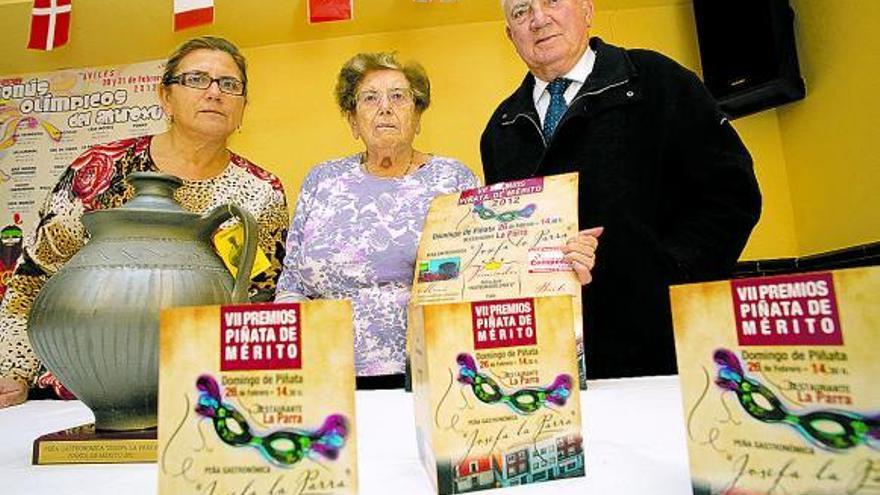 Tejidos Surtitela, Toño Caamaño y el restaurante Jose&#039;s, premiados con la «Piñata de Mérito»