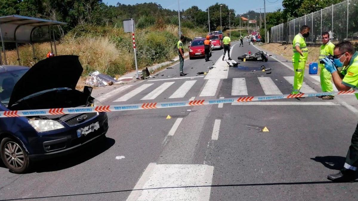 Muere un joven motorista en un accidente en Aldán