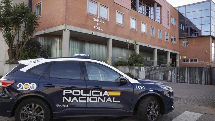Dos de los colombianos que asaltaron joyerías en Gijón a punta de pistola ingresan en la cárcel (y el resto en libertad con cargos)