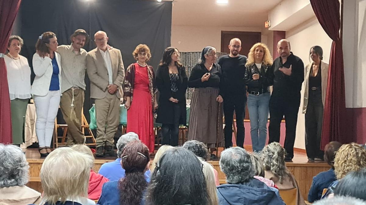 El grupo Abázcaro durante su función en O Piñeiriño.