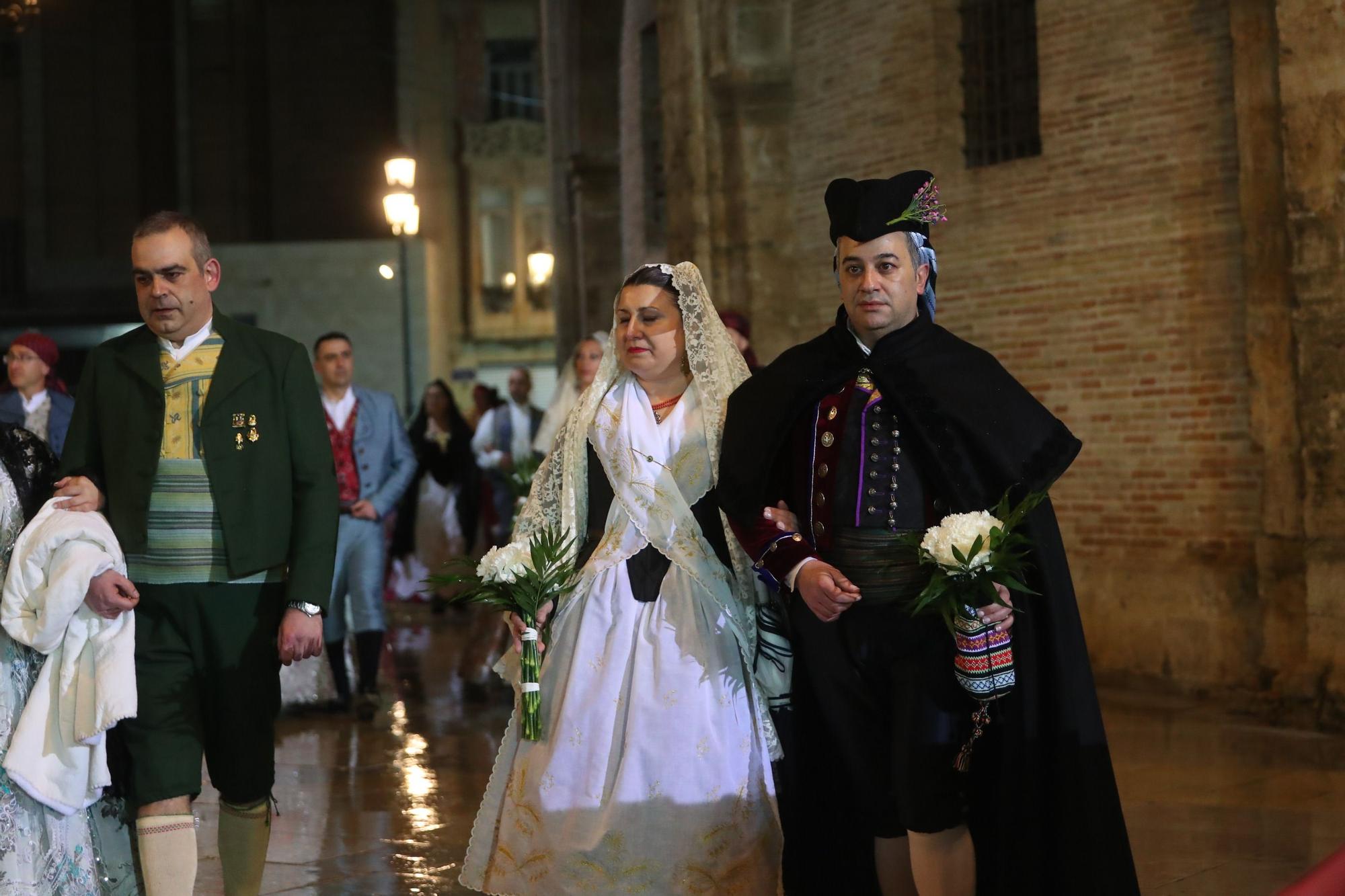 Búscate en el primer día de ofrenda por la calle de la Paz (entre las 20:00 a las 21:00 horas)