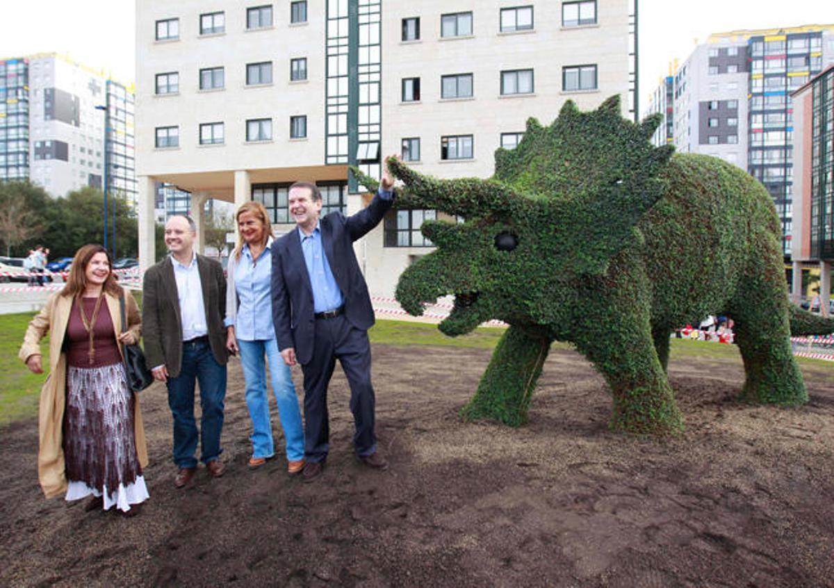 Caballero junto a Rinoseto durante su presentación oficial de hoy // R. Grobas