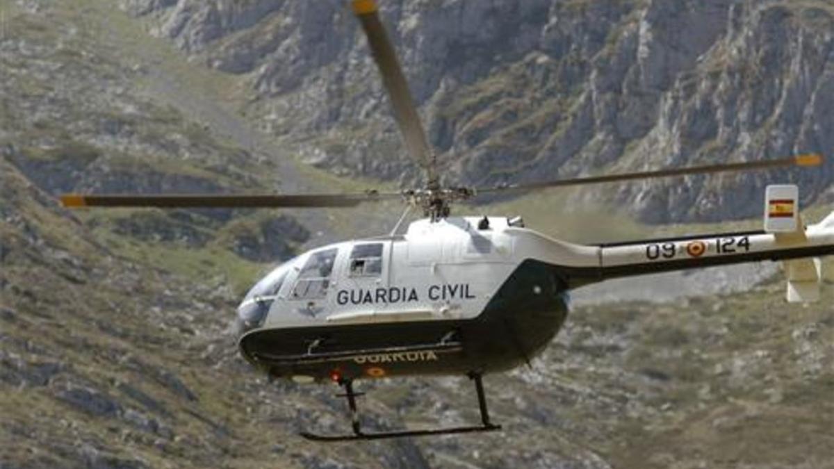 Un helicóptero de rescate de la Guardia Civil.