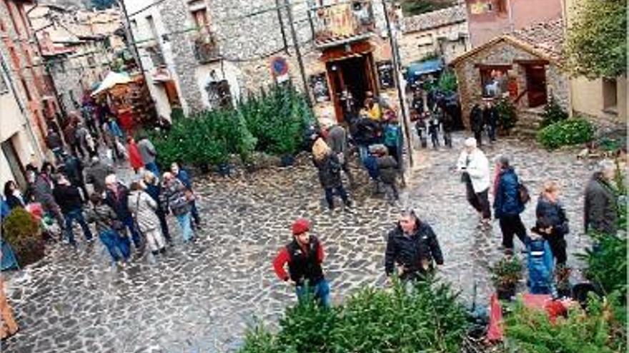 La Fira de l&#039;Avet torna a omplir Espinelves de visitants