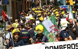 Relato de cuatro años de tensiones en los bomberos de Málaga