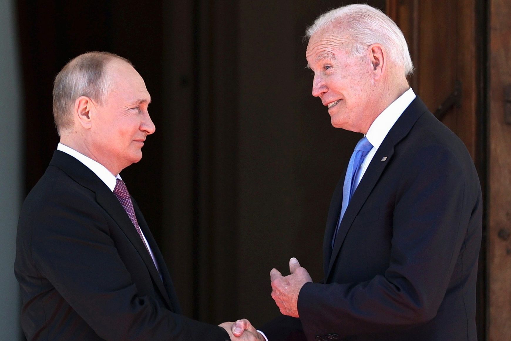 Vladimir Putin y Joe Biden en un encuentro en 2021.