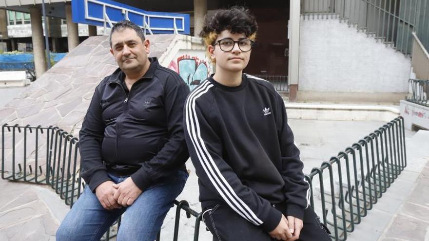 El padre de un adolescente trans: «Te rompe los esquemas, pero me impresiona el cambio a mejor de mi hijo»