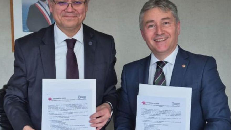 La UDC acuerda colaborar con cuatro universidades chilenas