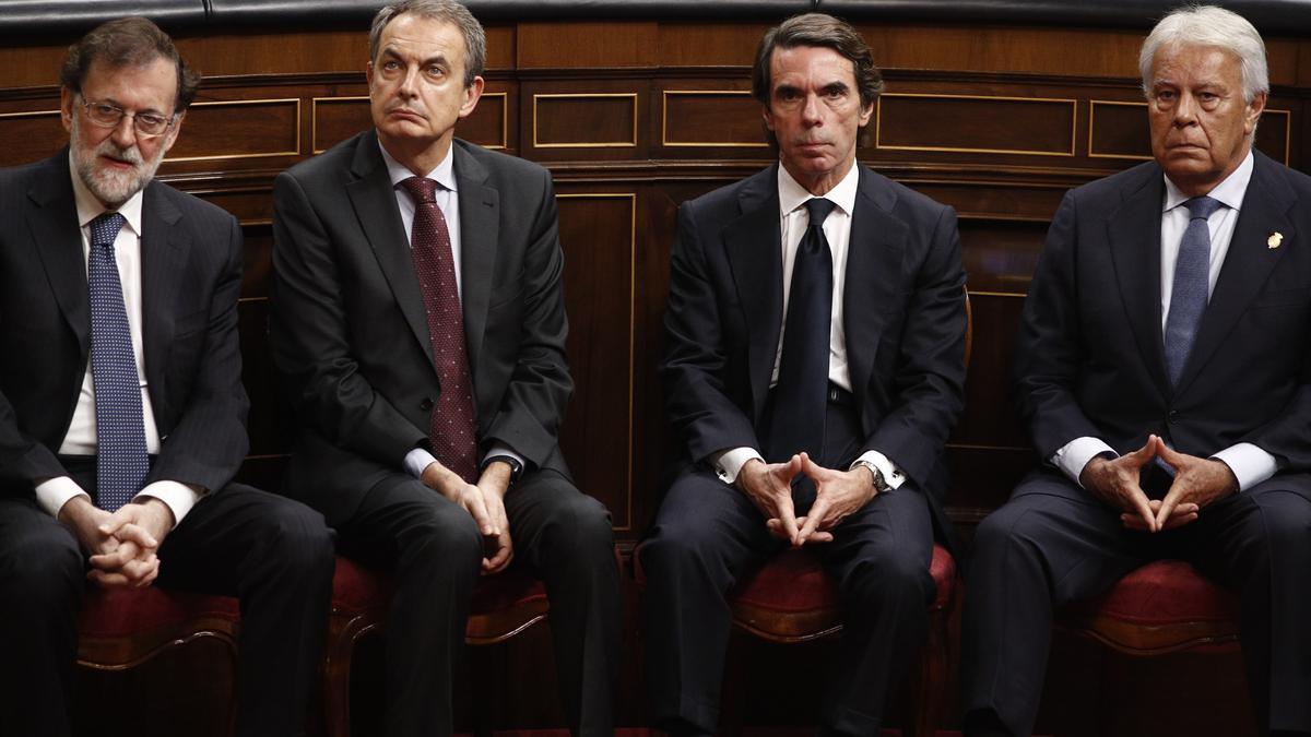 Los expresidentes del Gobierno Mariano Rajoy, José Luis Rodríguez Zapatero, José María Aznar y Felipe González.