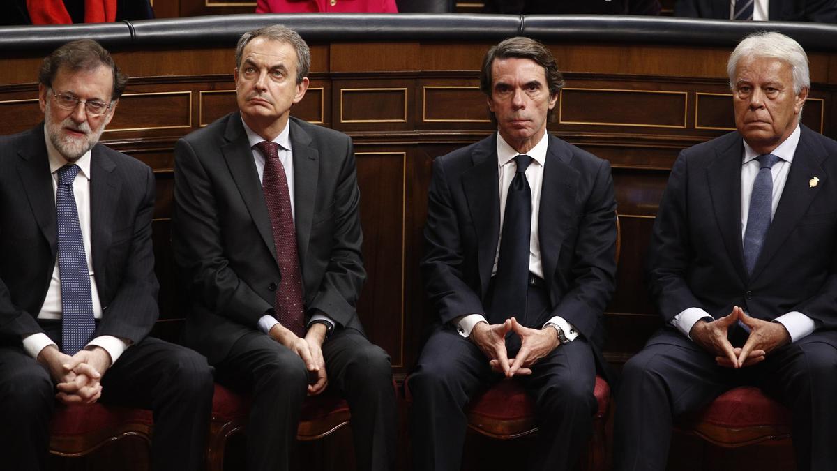 Los expresidentes del Gobierno Mariano Rajoy, José Luis Rodríguez Zapatero, José María Aznar y Felipe González.