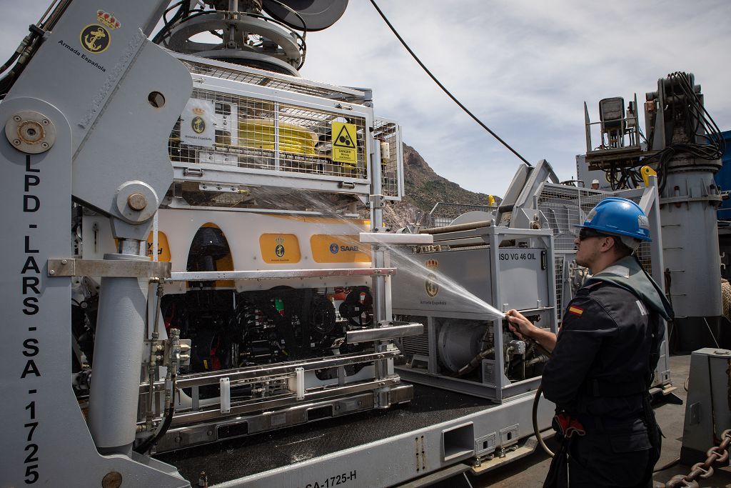 Demostración en Cartagena del nuevo robot de la Armada, el ROV ‘Leopard’