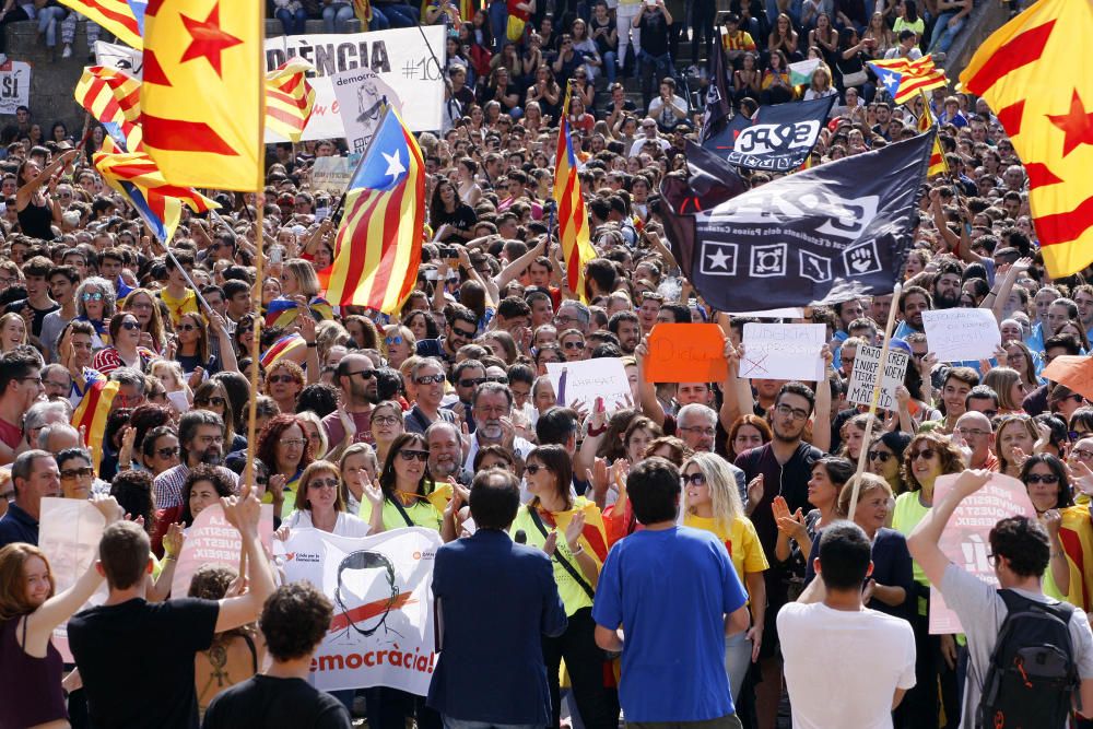 Estudiants, professors i personal de la UdG s''han manifestat a Girona