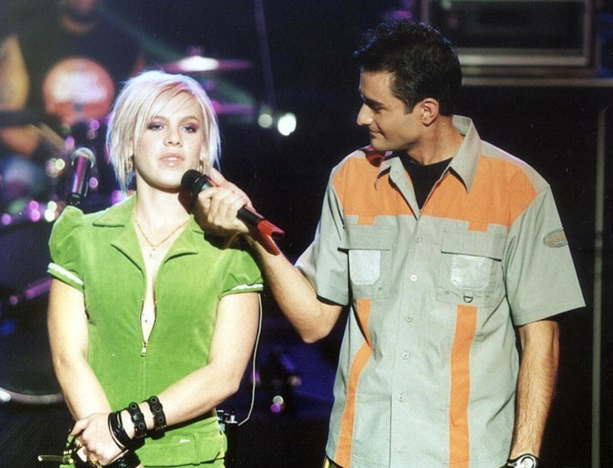 Hugo de Campos junto a la artista Pink en 'Música sí'